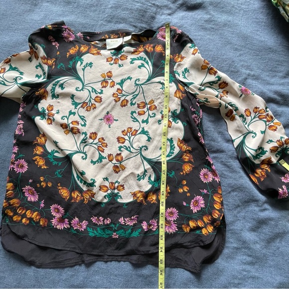 Maeve 100% silk floral top - Picture 5 of 10